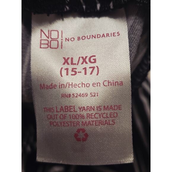 No Boundaries Super Flare Pants Stripes Black White Sz XL Tall Boho Retro - Picture 5 of 5